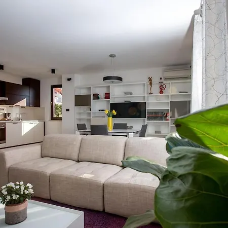 Apartment White Luxury With Seaview