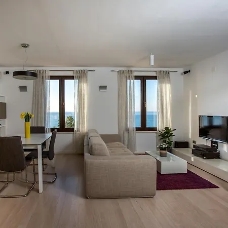 White Luxury With Seaview *